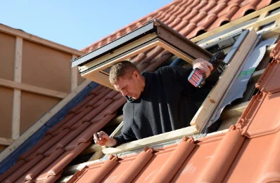 Pose de fenêtres de toit Velux à Ottersthal